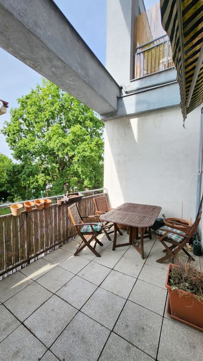 Prenájom bytu 1-izbový 62 m², Novobohdalecká, Praha, Praha Prenájom bytu 1-izbový 62 m², Novobohdalecká, Praha, Praha