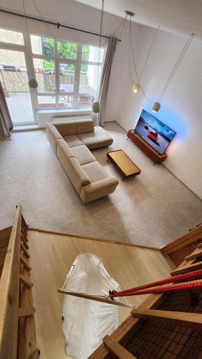 Prenájom bytu 1-izbový 62 m², Novobohdalecká, Praha, Praha Prenájom bytu 1-izbový 62 m², Novobohdalecká, Praha, Praha