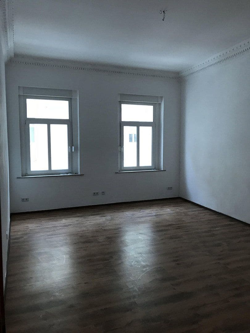 Prenájom bytu 5-izbový 145 m², Krukenbergstr. 1, Halle, Sasko-Anhaltsko Prenájom bytu 5-izbový 145 m², Krukenbergstr. 1, Halle, Sasko-Anhaltsko