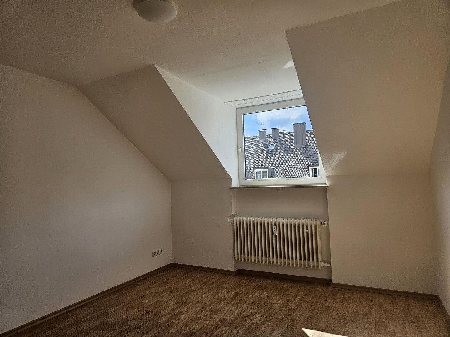 Prenájom bytu 1-izbový 20 m², Brecherspitzstraße 3, München, Bavorsko Prenájom bytu 1-izbový 20 m², Brecherspitzstraße 3, München, Bavorsko