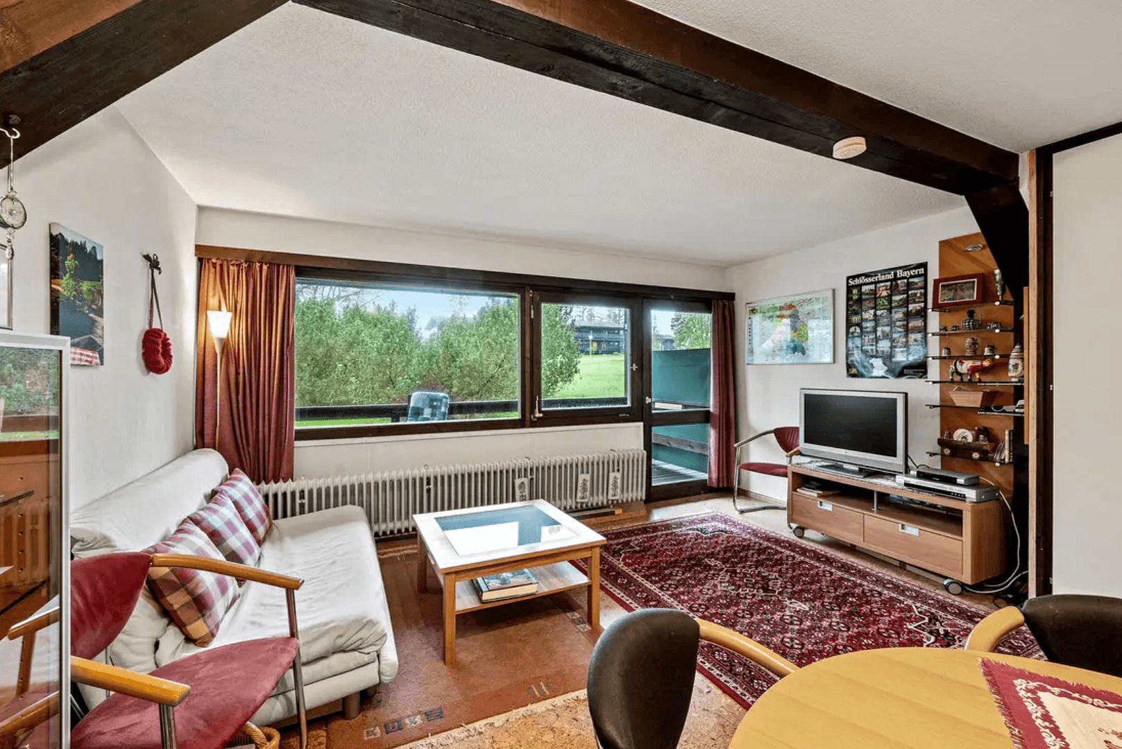 Prenájom bytu 1-izbový 42 m², Kiefernstraße 1, Siegsdorf, Bavorsko Prenájom bytu 1-izbový 42 m², Kiefernstraße 1, Siegsdorf, Bavorsko