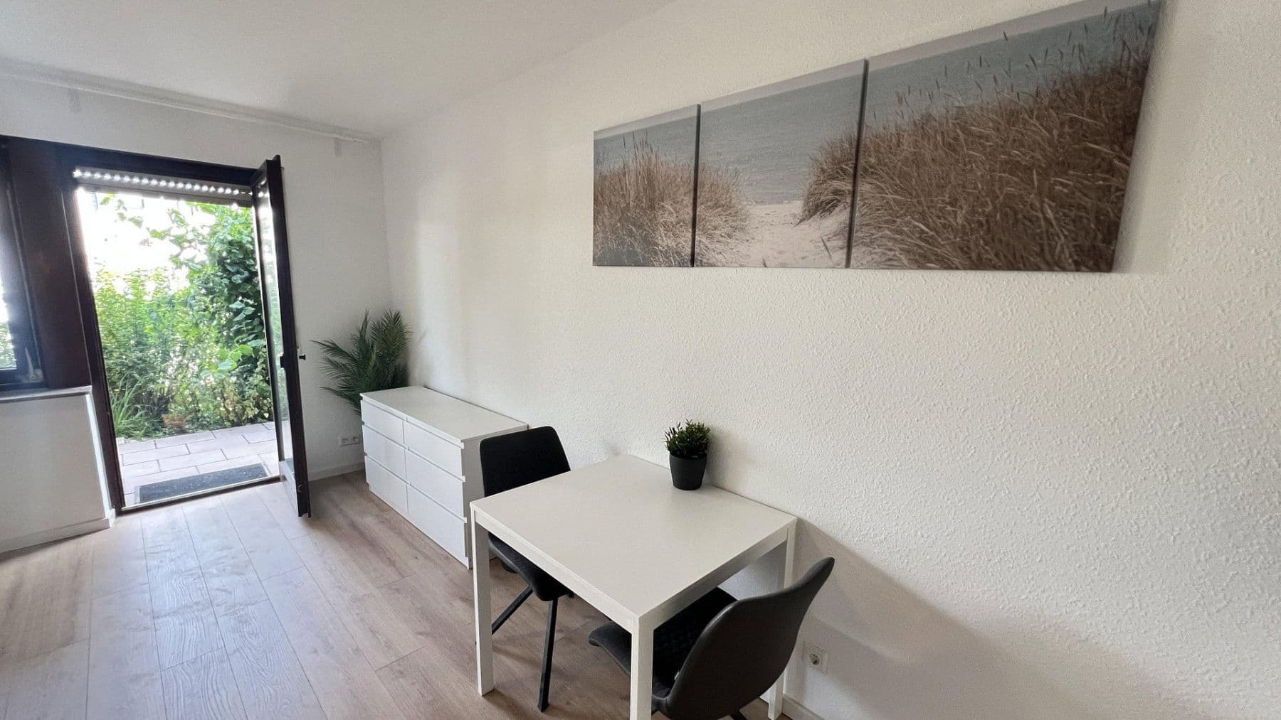 Prenájom bytu 1-izbový 31 m², Brucknerstr. 3, Leutenbach, Bádensko-Wurttembersko Prenájom bytu 1-izbový 31 m², Brucknerstr. 3, Leutenbach, Bádensko-Wurttembersko
