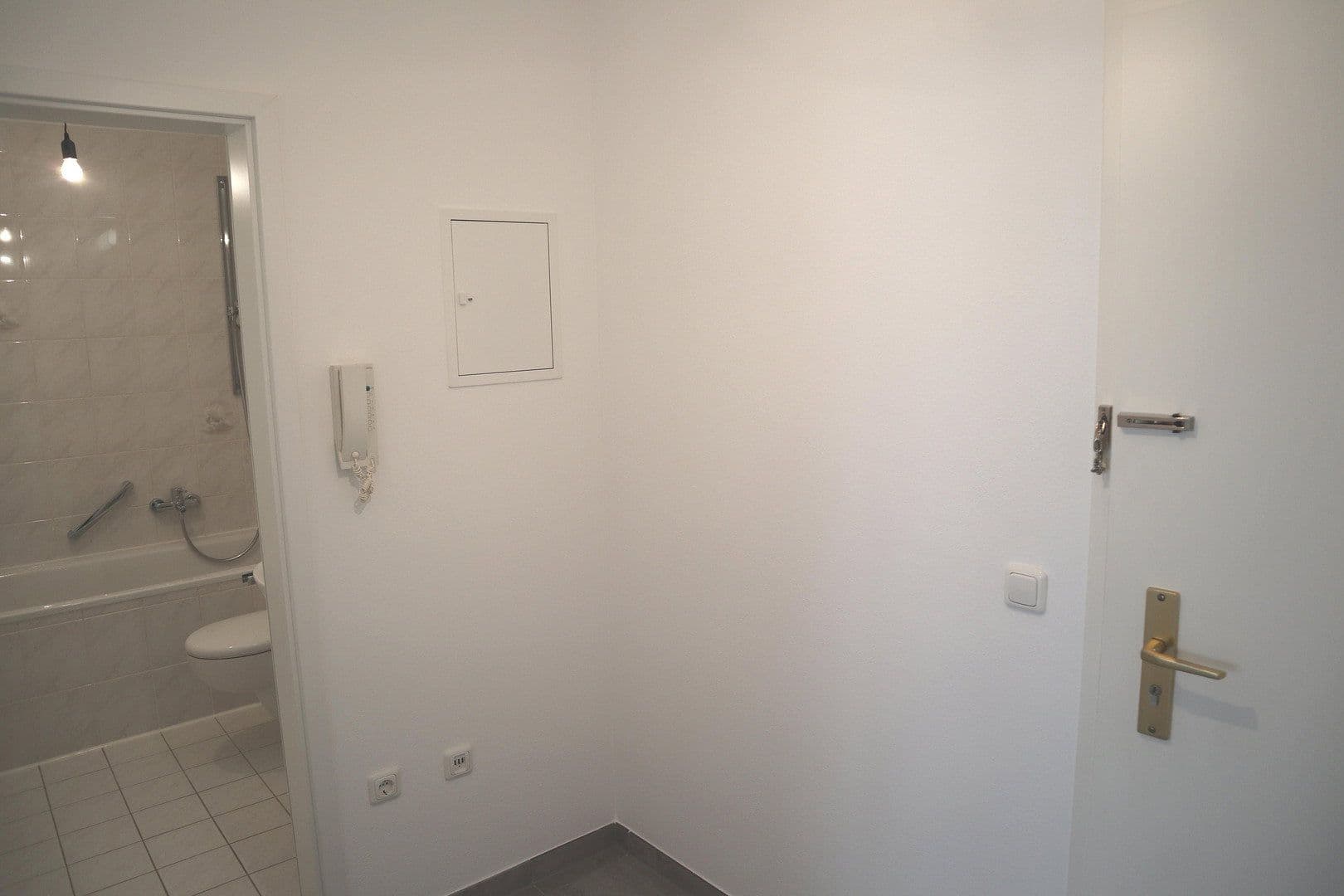 Predaj bytu 3-izbový 79 m², München, Bavorsko Predaj bytu 3-izbový 79 m², München, Bavorsko