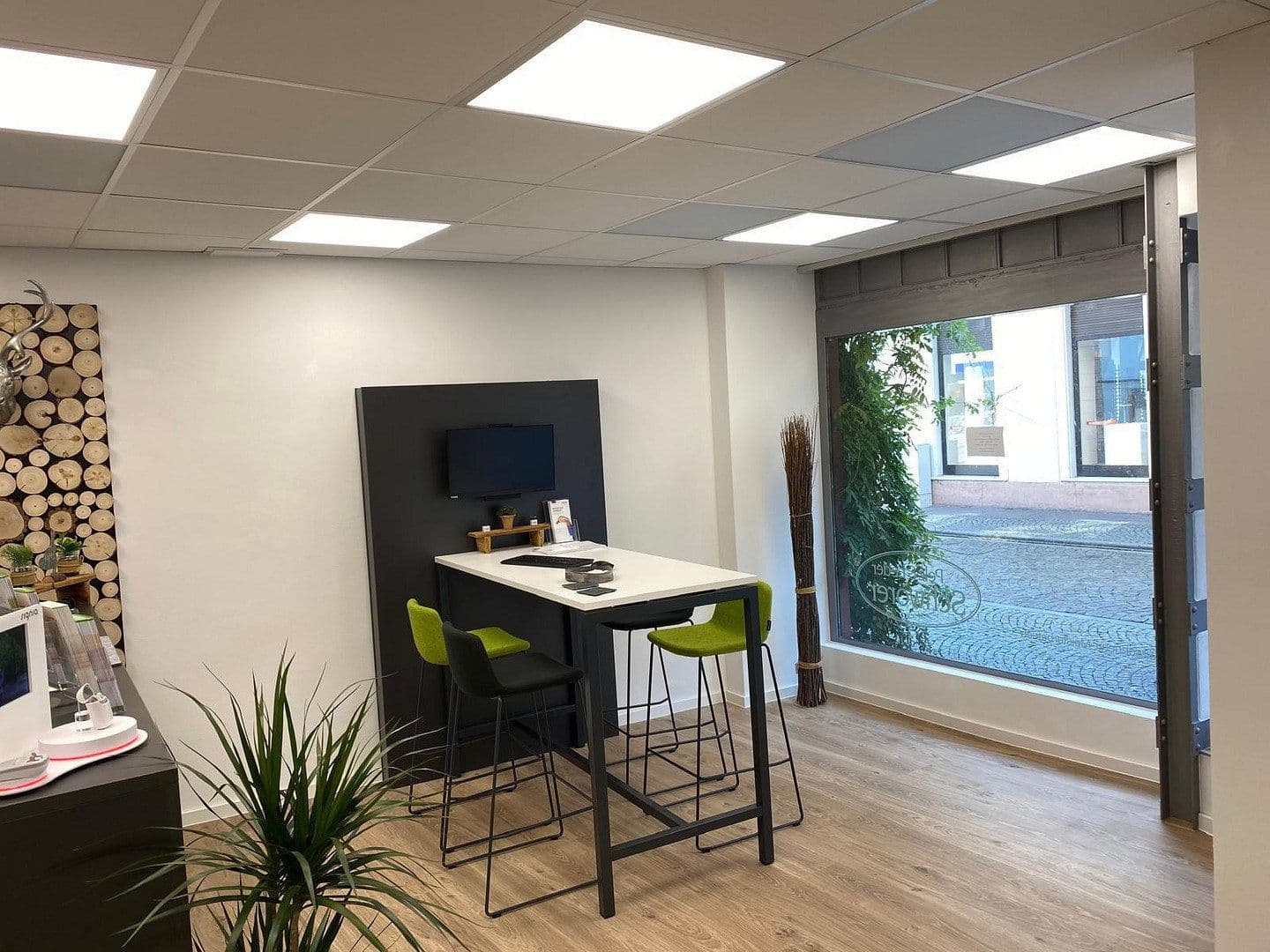 Prenájom kancelárie 60 m², Lammstraße 2, Emmendingen, Bádensko-Wurttembersko Prenájom kancelárie 60 m², Lammstraße 2, Emmendingen, Bádensko-Wurttembersko