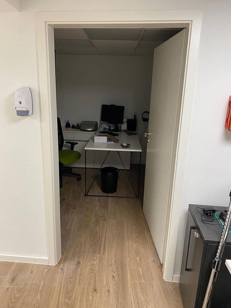 Prenájom kancelárie 60 m², Lammstraße 2, Emmendingen, Bádensko-Wurttembersko Prenájom kancelárie 60 m², Lammstraße 2, Emmendingen, Bádensko-Wurttembersko