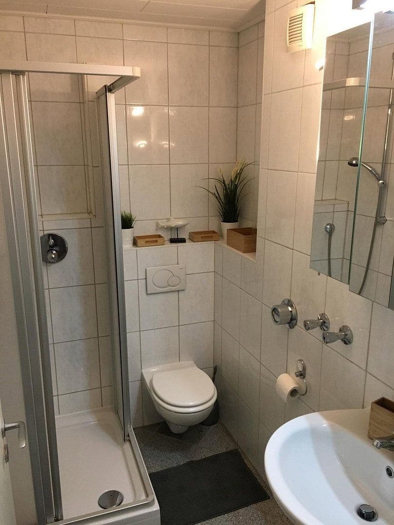 Prenájom bytu 1-izbový 33 m², Hannover, Dolné Sasko Prenájom bytu 1-izbový 33 m², Hannover, Dolné Sasko