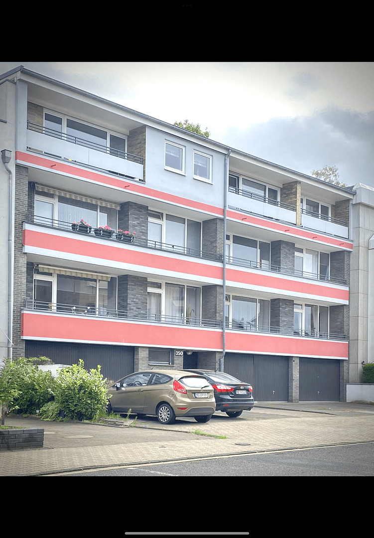 Prenájom bytu 2-izbový 66 m², Rathelbeckstrasse 350, Düsseldorf, Severné Porýnie - Westfálsko Prenájom bytu 2-izbový 66 m², Rathelbeckstrasse 350, Düsseldorf, Severné Porýnie - Westfálsko