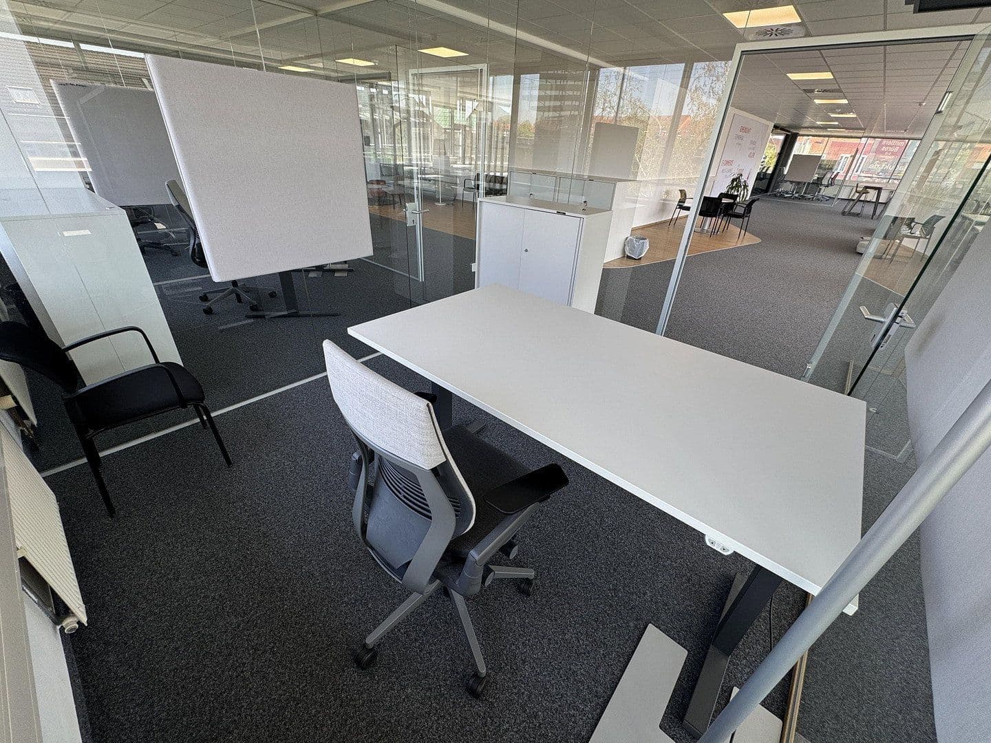 Prenájom kancelárie 1.100 m², Georg-Schumann-Str. 294, Leipzig, Sasko Prenájom kancelárie 1.100 m², Georg-Schumann-Str. 294, Leipzig, Sasko