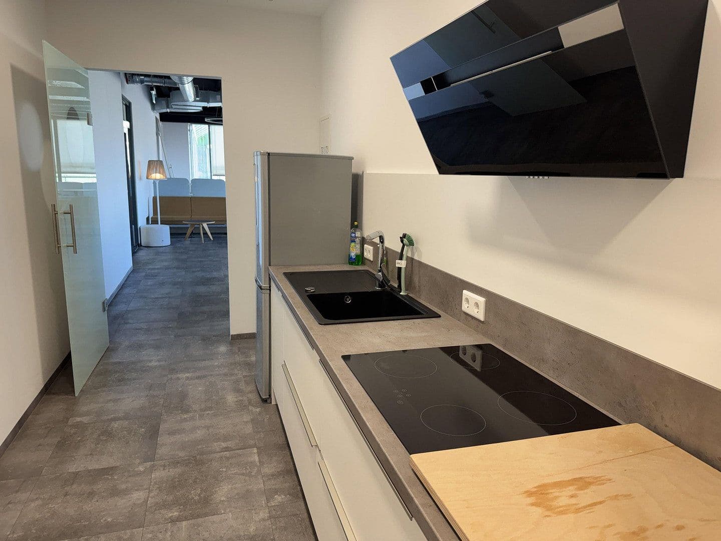 Prenájom kancelárie 1.100 m², Georg-Schumann-Str. 294, Leipzig, Sasko Prenájom kancelárie 1.100 m², Georg-Schumann-Str. 294, Leipzig, Sasko