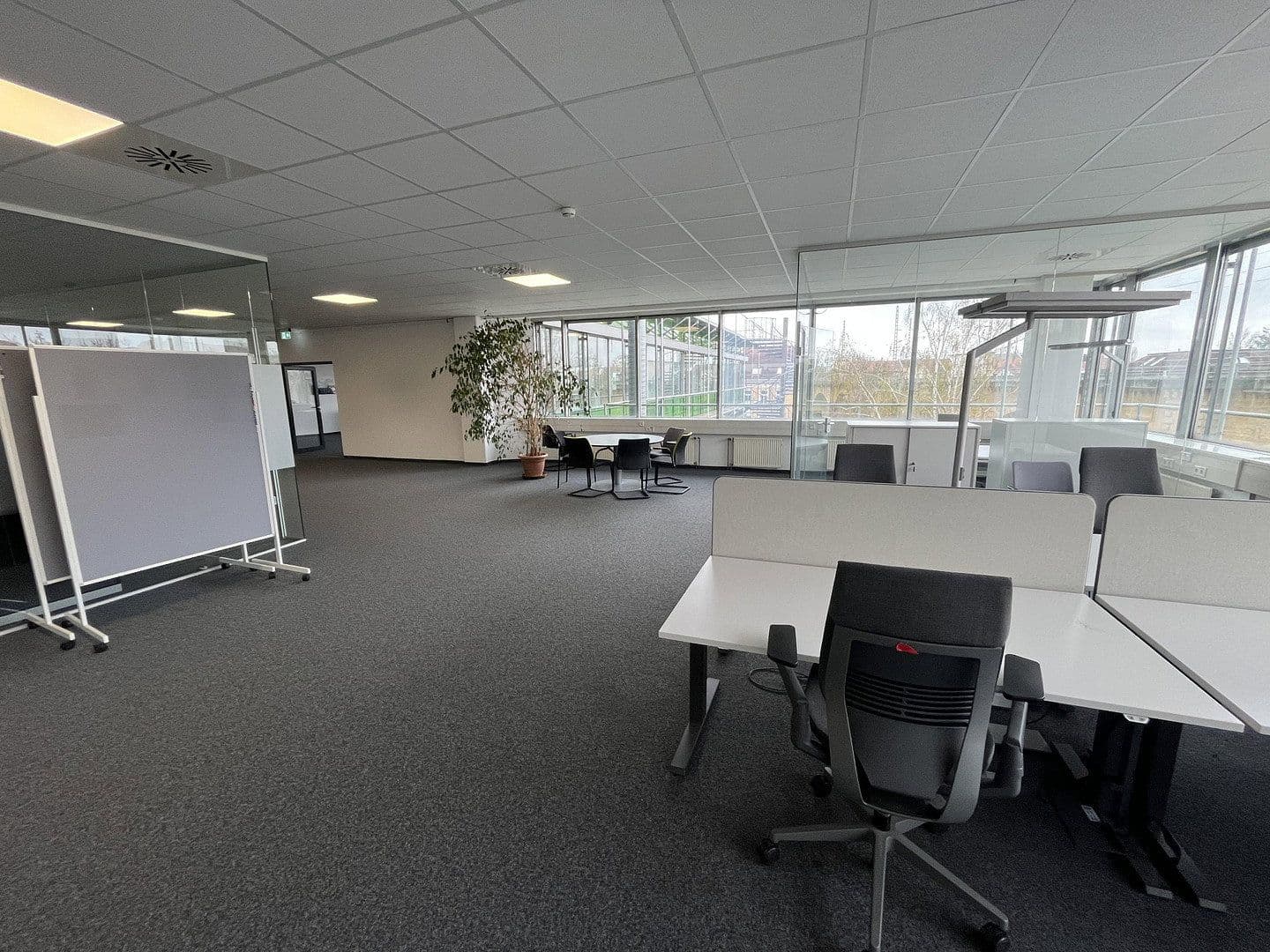 Prenájom kancelárie 1.100 m², Georg-Schumann-Str. 294, Leipzig, Sasko Prenájom kancelárie 1.100 m², Georg-Schumann-Str. 294, Leipzig, Sasko