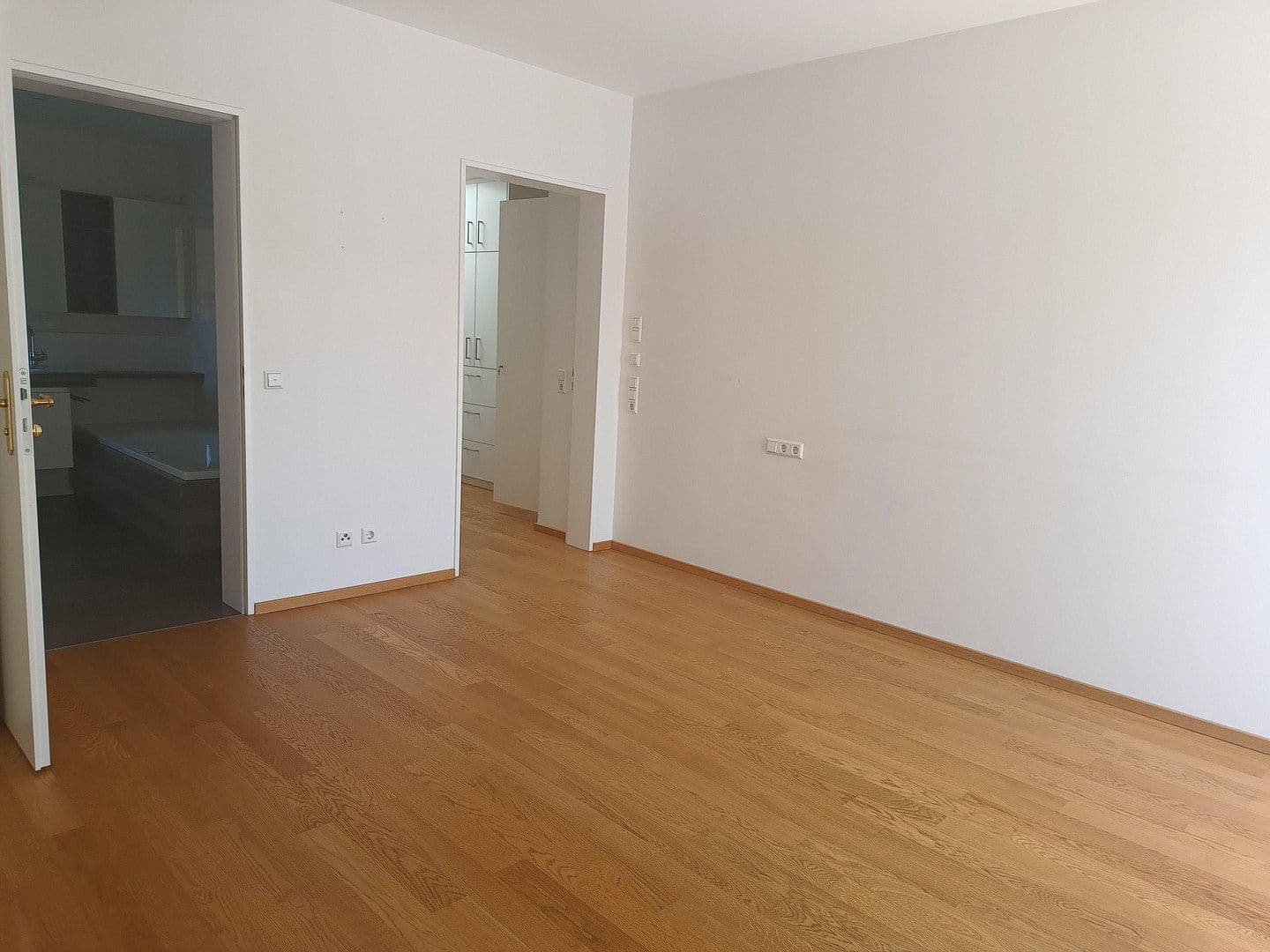 Prenájom bytu 3-izbový 149 m², Sigmaringen, Bádensko-Wurttembersko Prenájom bytu 3-izbový 149 m², Sigmaringen, Bádensko-Wurttembersko