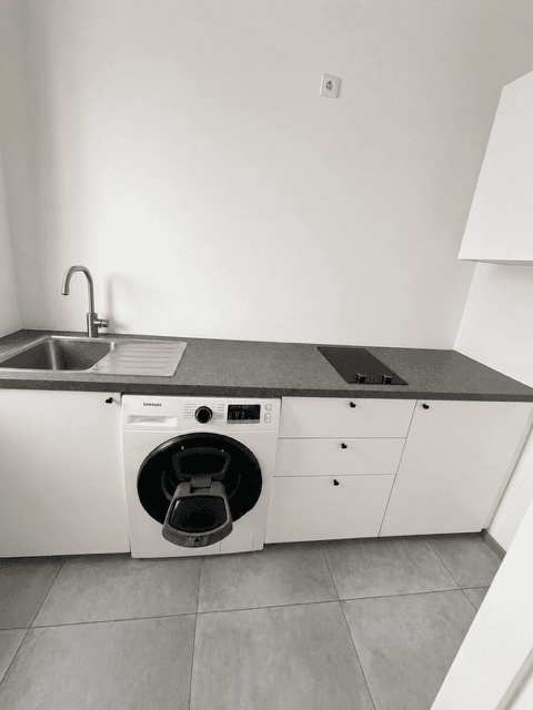 Prenájom bytu 1-izbový 36 m², Porzellanhofstr. 12, Frankfurt am Main, Hesensko Prenájom bytu 1-izbový 36 m², Porzellanhofstr. 12, Frankfurt am Main, Hesensko