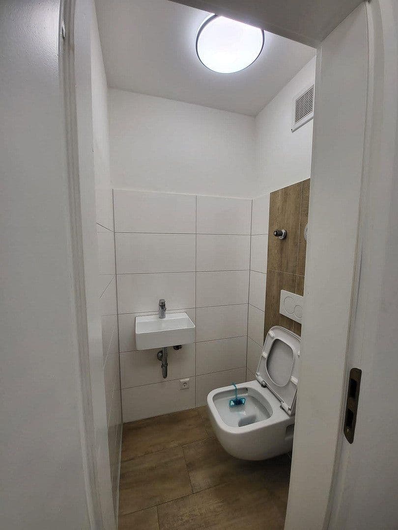 Prenájom bytu 3-izbový 89 m², Am Kellerberg 5, Fürth, Bavorsko Prenájom bytu 3-izbový 89 m², Am Kellerberg 5, Fürth, Bavorsko