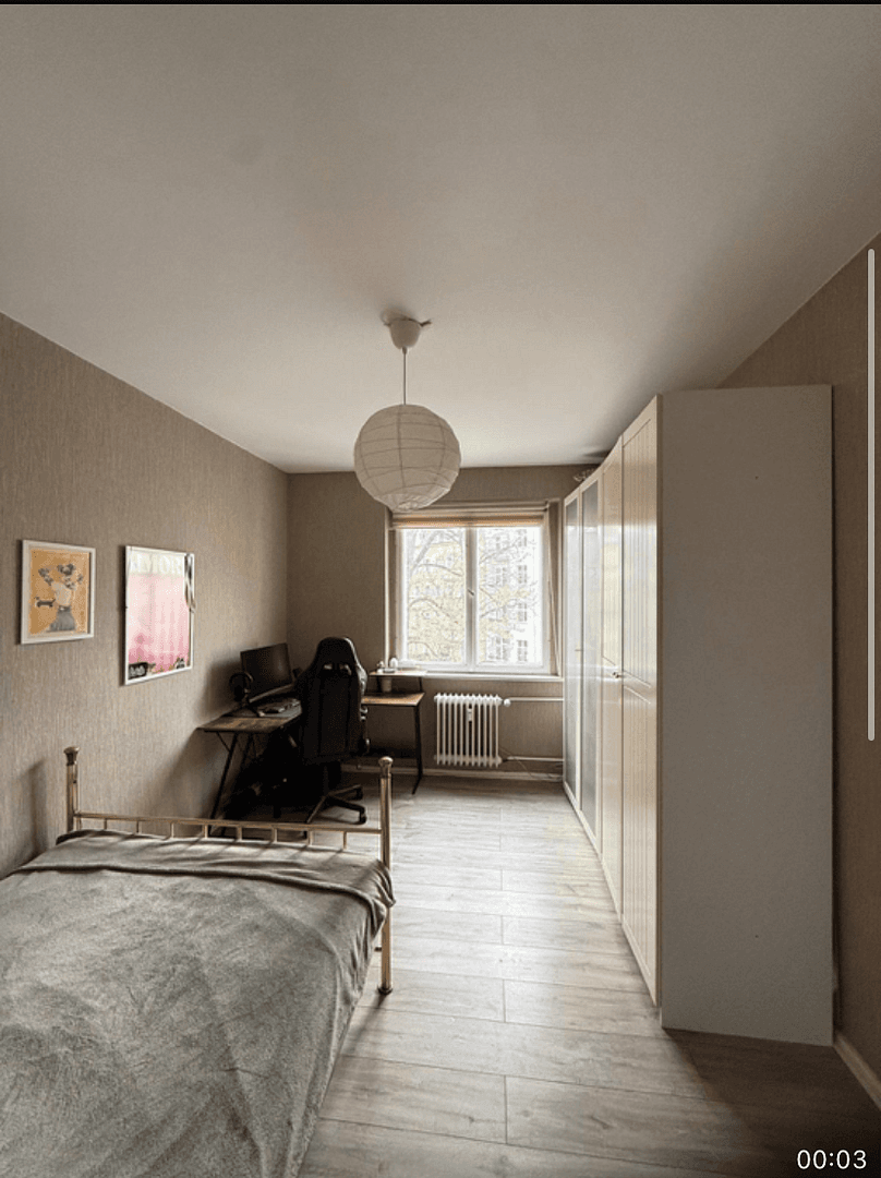 Prenájom bytu 2-izbový 68 m², Berlin, Berlín Prenájom bytu 2-izbový 68 m², Berlin, Berlín