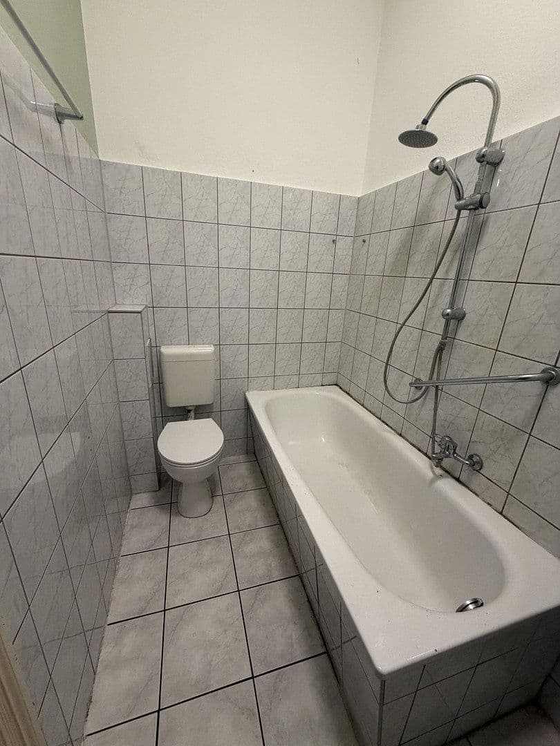 Predaj bytu 2-izbový 52 m², Alte Kaulsdorfer Straße 28, Berlin, Berlín Predaj bytu 2-izbový 52 m², Alte Kaulsdorfer Straße 28, Berlin, Berlín