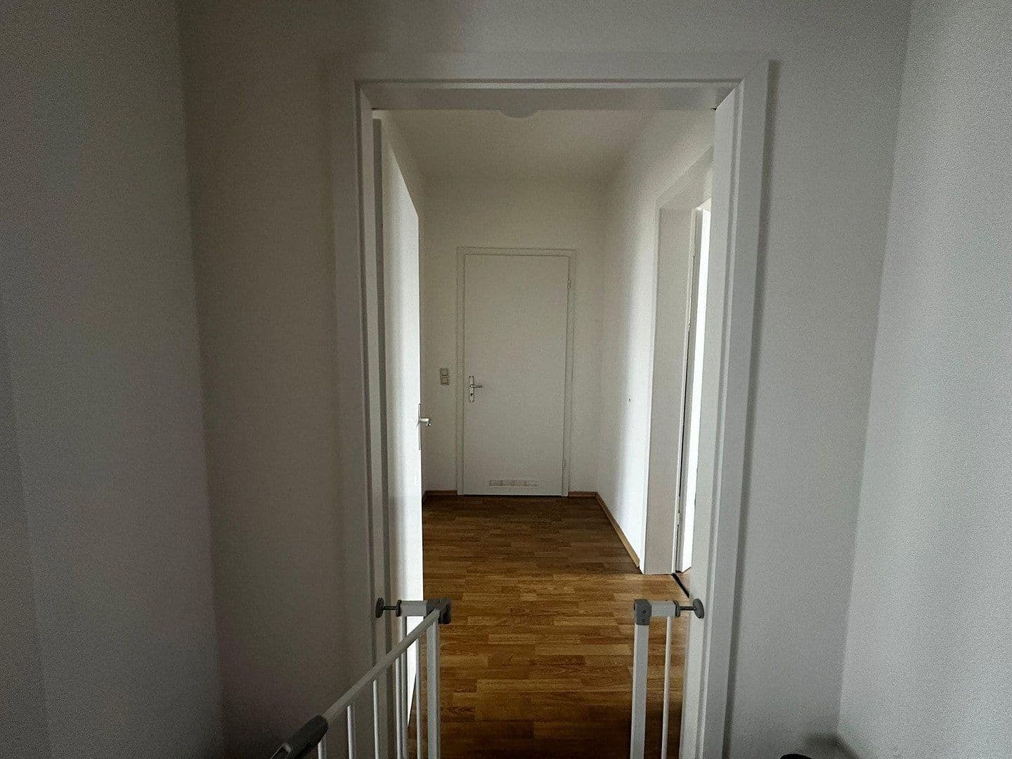 Prenájom bytu 4-izbový 140 m², Westenfelder Staße 48, Bochum OT Wattenscheid, Severné Porýnie - Westfálsko Prenájom bytu 4-izbový 140 m², Westenfelder Staße 48, Bochum OT Wattenscheid, Severné Porýnie - Westfálsko