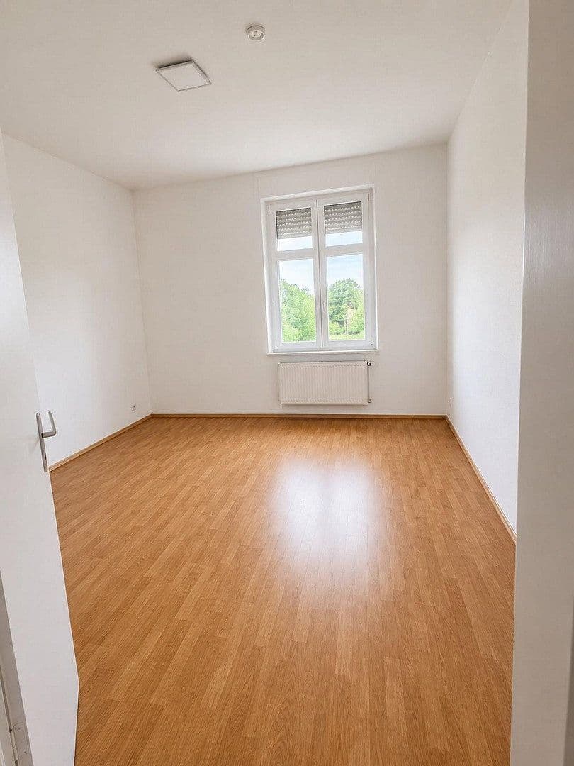 Prenájom bytu 4-izbový 140 m², Westenfelder Staße 48, Bochum OT Wattenscheid, Severné Porýnie - Westfálsko Prenájom bytu 4-izbový 140 m², Westenfelder Staße 48, Bochum OT Wattenscheid, Severné Porýnie - Westfálsko