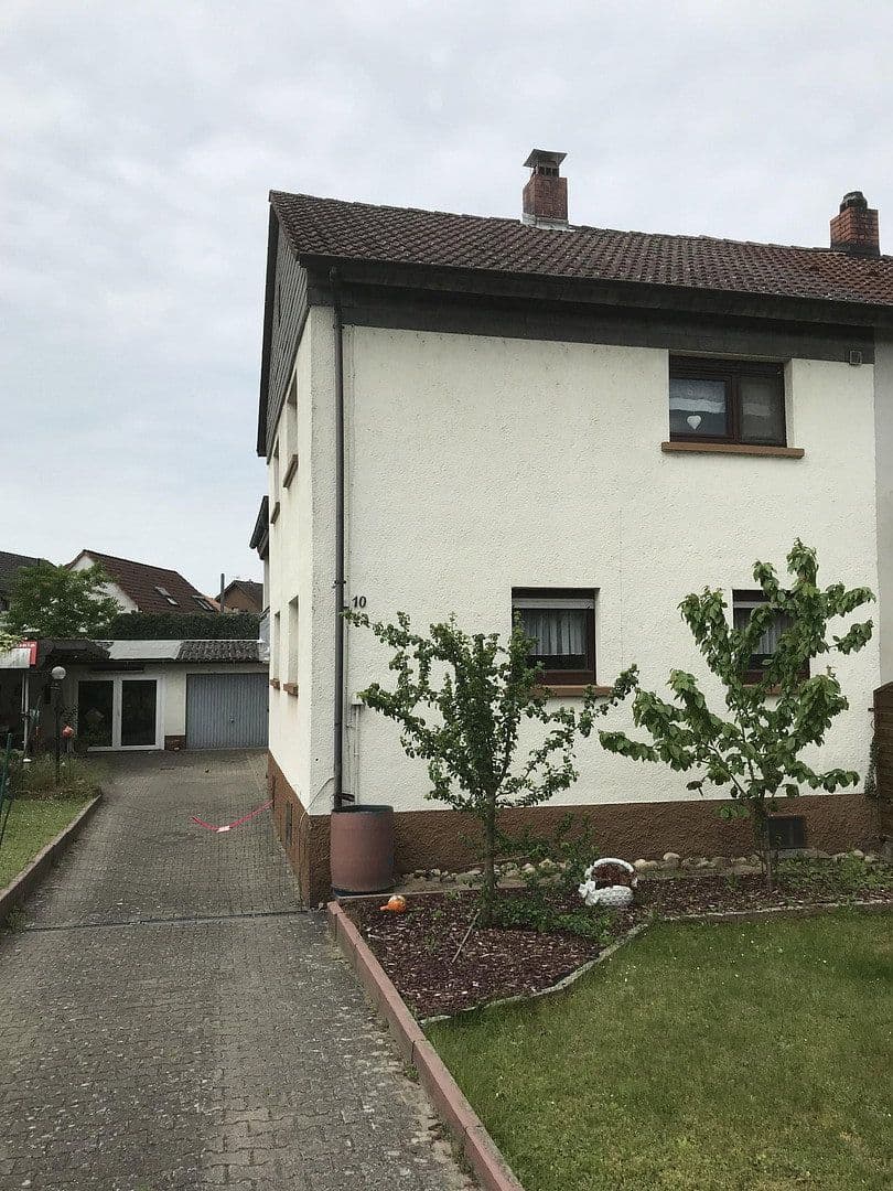 Predaj domu 130 m², pozemek 473 m², Oftersheim, Bádensko-Wurttembersko Predaj domu 130 m², pozemek 473 m², Oftersheim, Bádensko-Wurttembersko