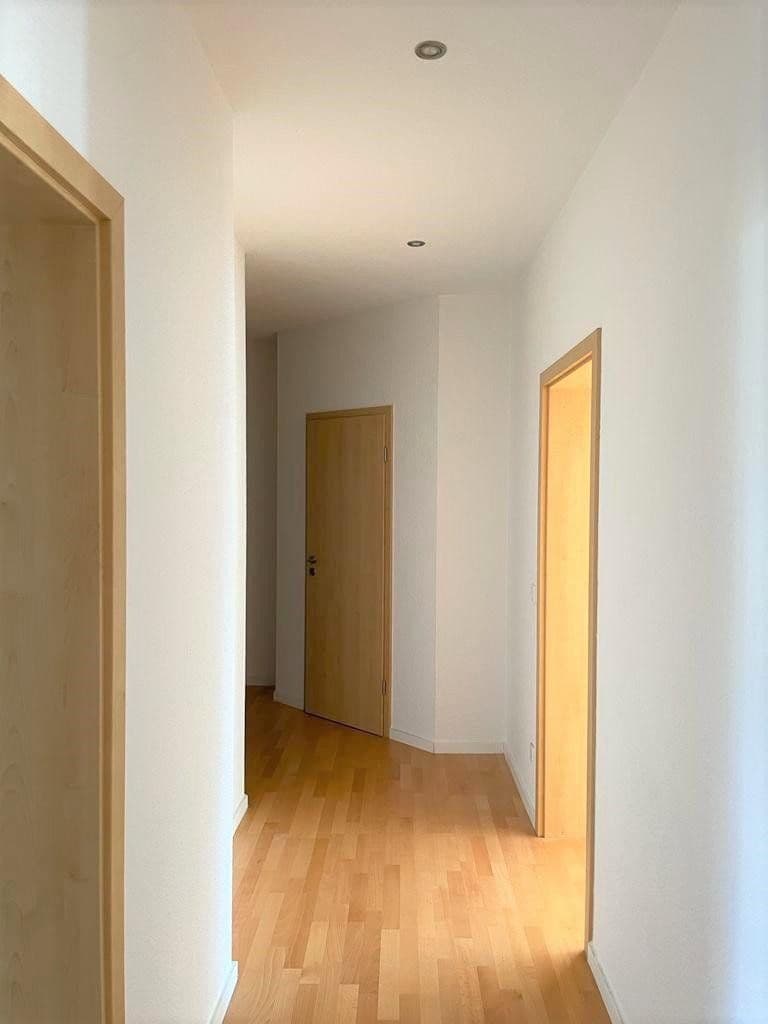 Prenájom bytu 3-izbový 83 m², Magdeburg, Sasko-Anhaltsko Prenájom bytu 3-izbový 83 m², Magdeburg, Sasko-Anhaltsko