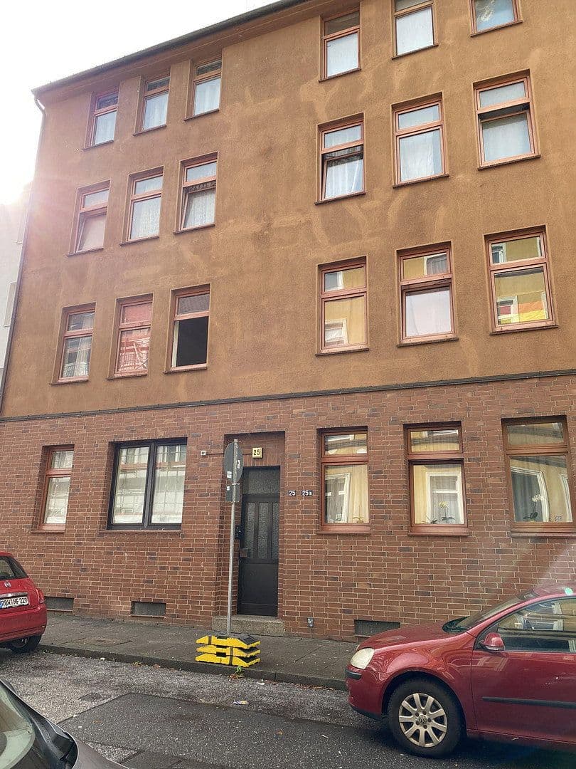 Predaj domu 437 m², pozemek 472 m², Eddelbüttelstraße 25, 25a, Hamburg-Harburg, Hamburg Predaj domu 437 m², pozemek 472 m², Eddelbüttelstraße 25, 25a, Hamburg-Harburg, Hamburg