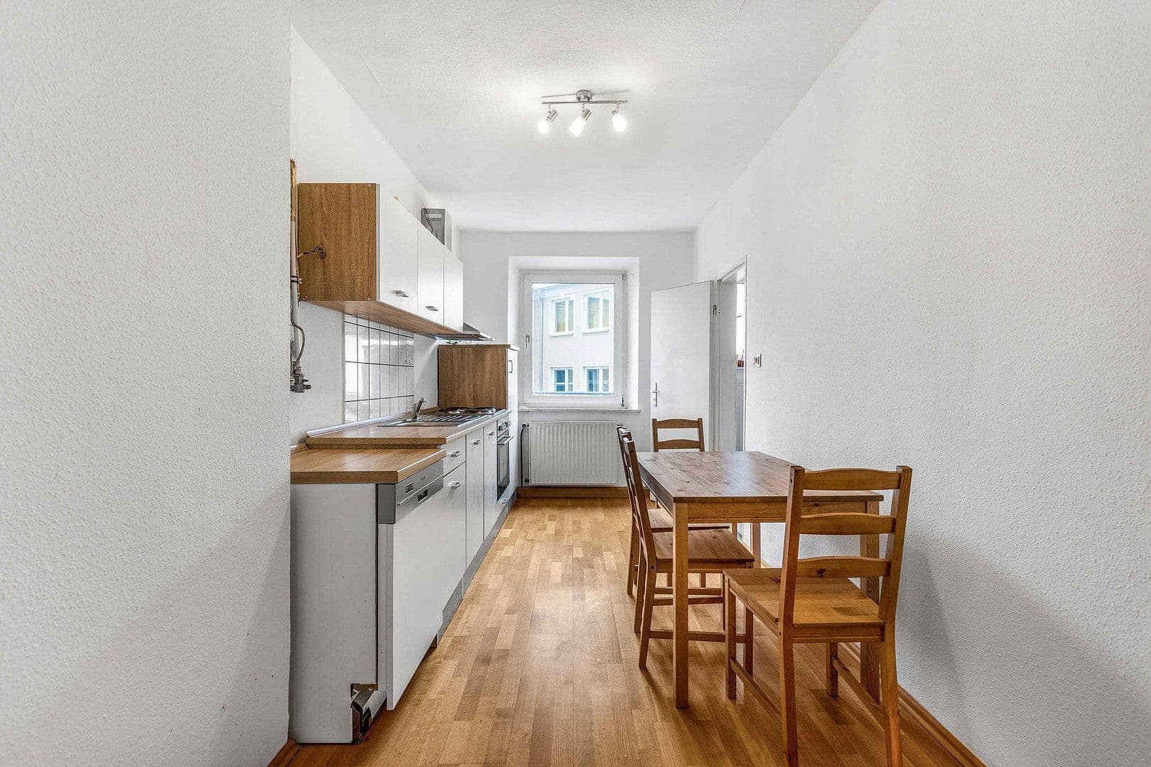 Prenájom bytu 4-izbový 74 m², Hof, Bavorsko Prenájom bytu 4-izbový 74 m², Hof, Bavorsko