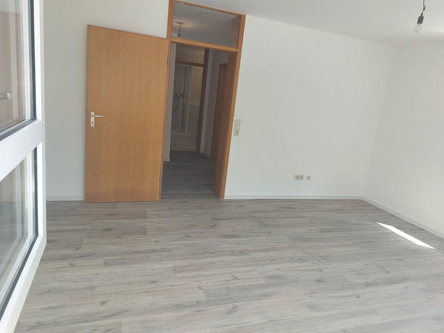 Prenájom bytu 1-izbový 40 m², Schwäbisch Gmünd, Bádensko-Wurttembersko Prenájom bytu 1-izbový 40 m², Schwäbisch Gmünd, Bádensko-Wurttembersko