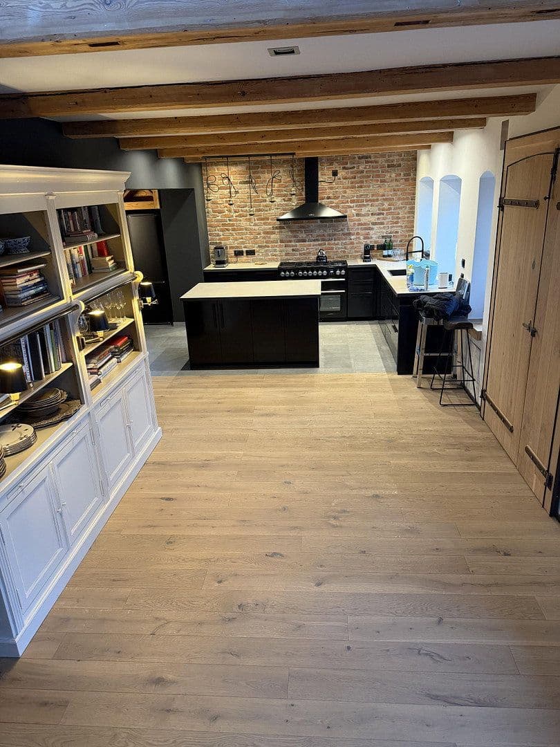 Predaj domu 225 m², pozemek 1.650 m², Mühlenstrasse 44, Wittenbergen, Šlezvicko-Holštajnsko Predaj domu 225 m², pozemek 1.650 m², Mühlenstrasse 44, Wittenbergen, Šlezvicko-Holštajnsko