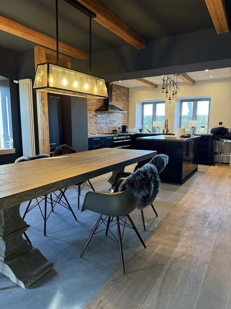 Predaj domu 225 m², pozemek 1.650 m², Mühlenstrasse 44, Wittenbergen, Šlezvicko-Holštajnsko Predaj domu 225 m², pozemek 1.650 m², Mühlenstrasse 44, Wittenbergen, Šlezvicko-Holštajnsko