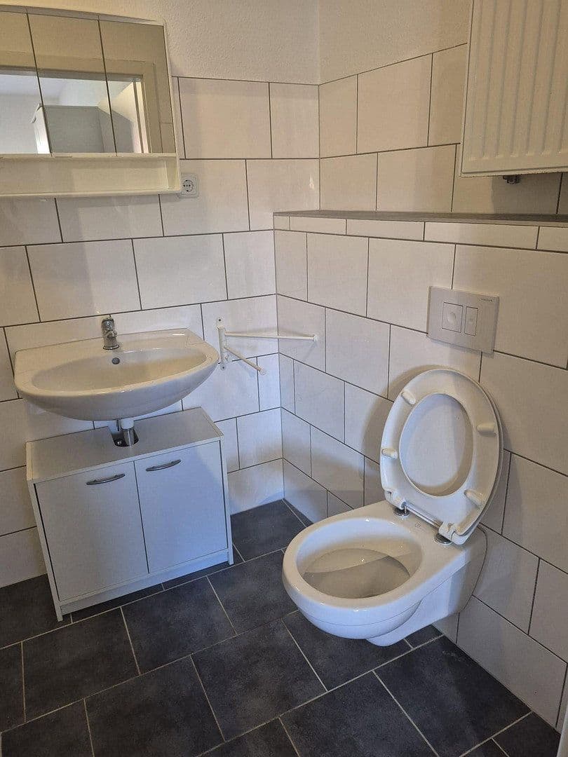 Prenájom bytu 1-izbový 20 m², Zellbach 70a, Clausthal-Zellerfeld, Dolné Sasko Prenájom bytu 1-izbový 20 m², Zellbach 70a, Clausthal-Zellerfeld, Dolné Sasko