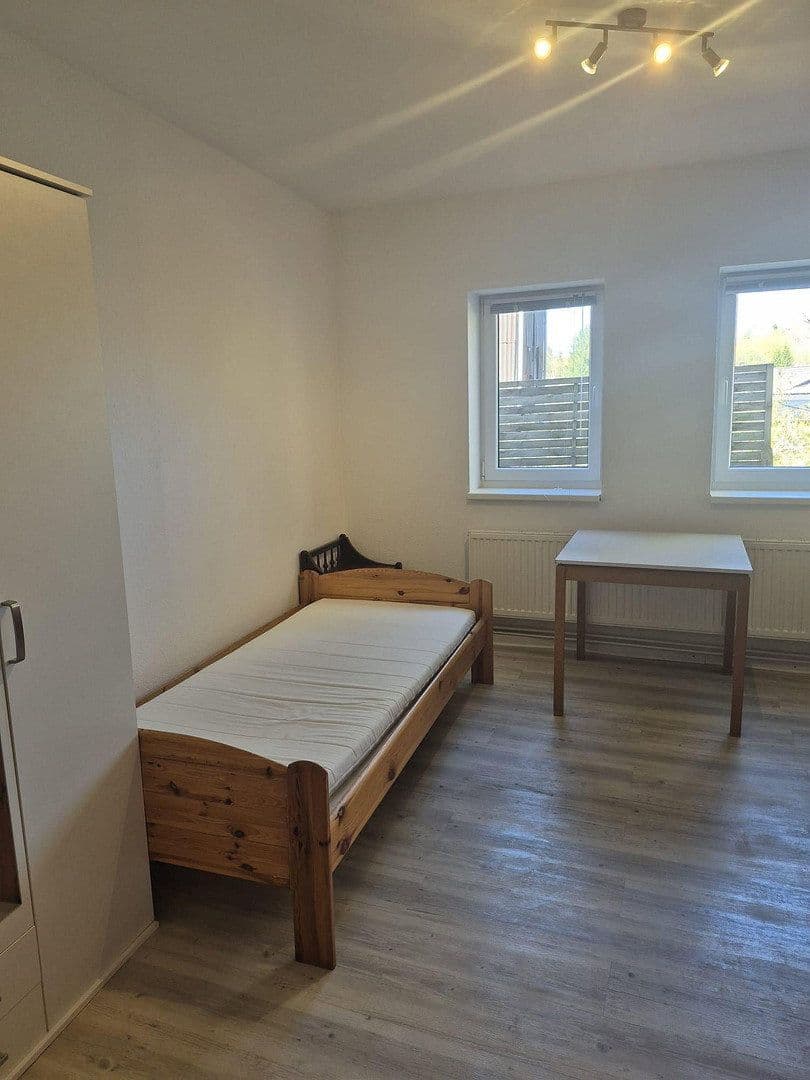 Prenájom bytu 1-izbový 20 m², Zellbach 70a, Clausthal-Zellerfeld, Dolné Sasko Prenájom bytu 1-izbový 20 m², Zellbach 70a, Clausthal-Zellerfeld, Dolné Sasko