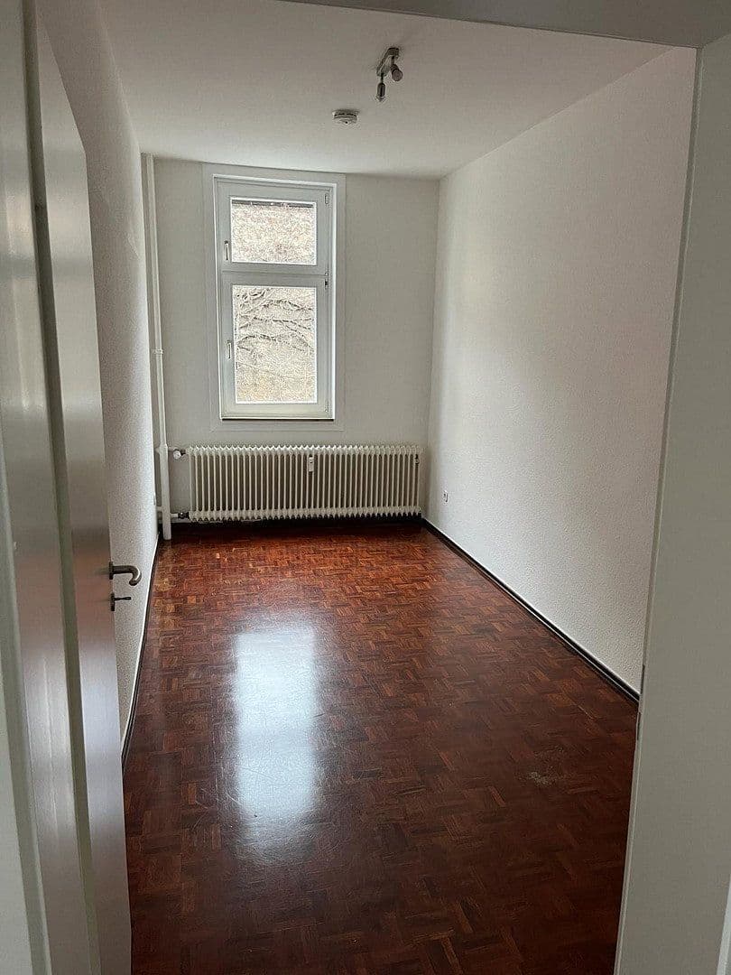 Prenájom bytu 2-izbový 45 m², Kronhofstraße 43, Fulda, Hesensko Prenájom bytu 2-izbový 45 m², Kronhofstraße 43, Fulda, Hesensko