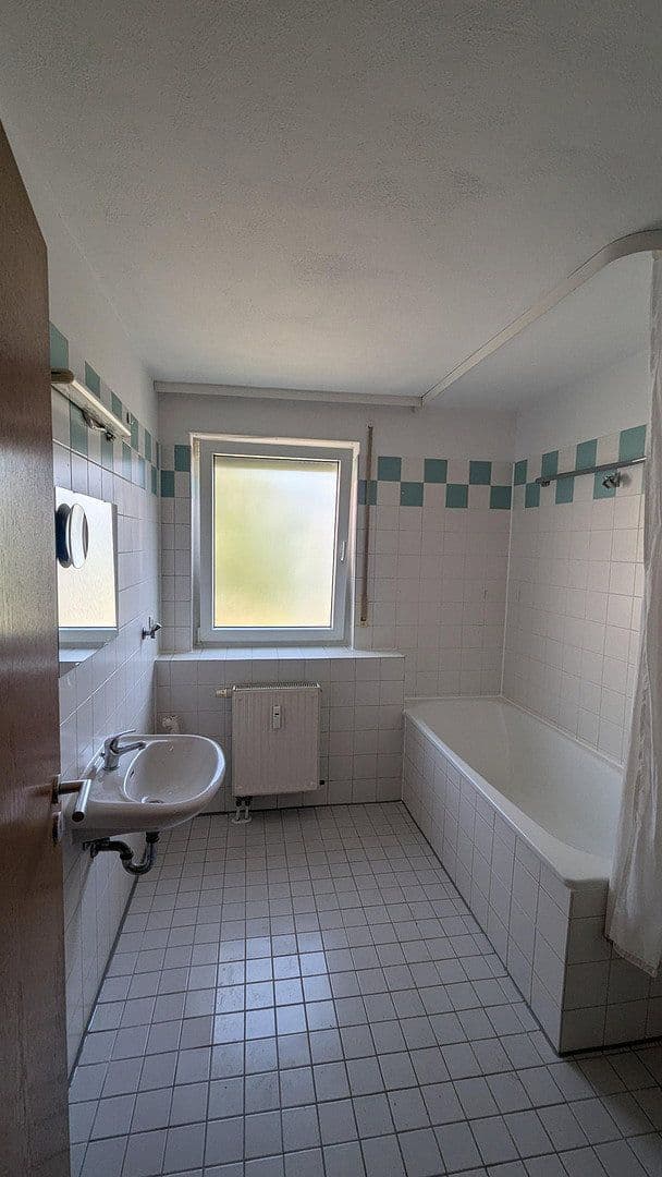 Prenájom bytu 1-izbový 36 m², Fürth, Bavorsko Prenájom bytu 1-izbový 36 m², Fürth, Bavorsko
