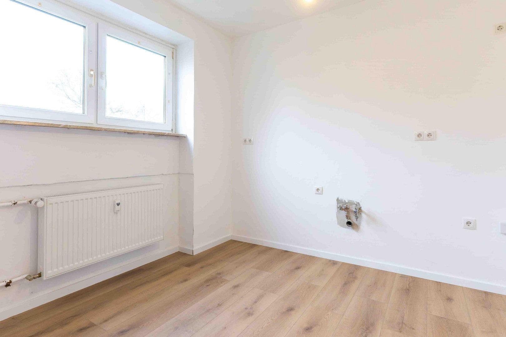 Prenájom bytu 3-izbový 70 m², Koblenz, Porýnie-Falcko Prenájom bytu 3-izbový 70 m², Koblenz, Porýnie-Falcko