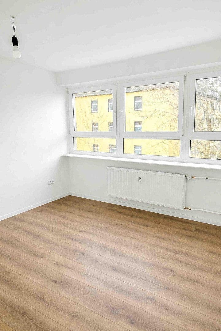 Prenájom bytu 3-izbový 70 m², Koblenz, Porýnie-Falcko Prenájom bytu 3-izbový 70 m², Koblenz, Porýnie-Falcko