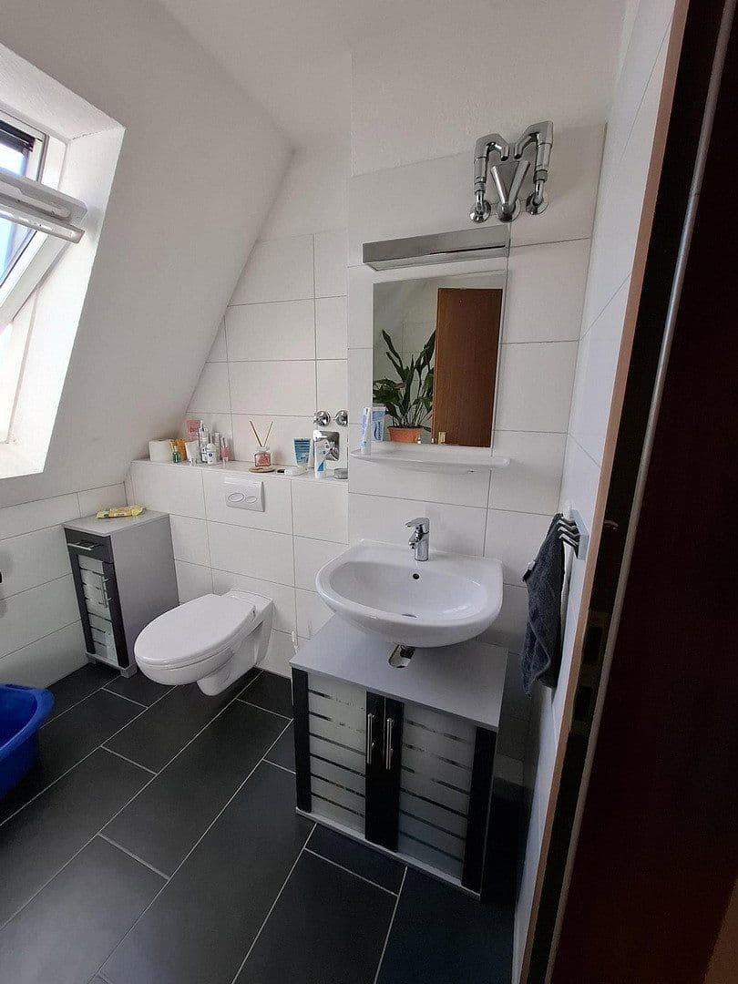 Prenájom bytu 4-izbový 109 m², Volksdorfer Weg 54c, Hamburg, Hamburg Prenájom bytu 4-izbový 109 m², Volksdorfer Weg 54c, Hamburg, Hamburg