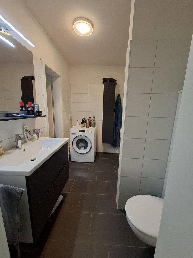 Prenájom bytu 4-izbový 109 m², Volksdorfer Weg 54c, Hamburg, Hamburg Prenájom bytu 4-izbový 109 m², Volksdorfer Weg 54c, Hamburg, Hamburg