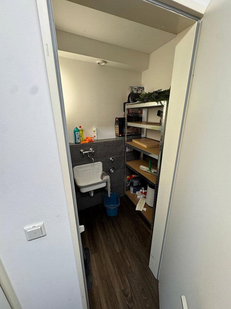 Prenájom kancelárie 120 m², Seyengasse 9, Köln, Severné Porýnie - Westfálsko Prenájom kancelárie 120 m², Seyengasse 9, Köln, Severné Porýnie - Westfálsko