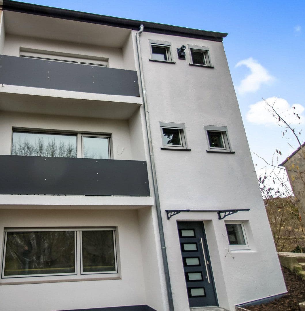 Predaj domu 122 m², pozemek 388 m², Glatzer Str. 100, Lüdenscheid, Severné Porýnie - Westfálsko Predaj domu 122 m², pozemek 388 m², Glatzer Str. 100, Lüdenscheid, Severné Porýnie - Westfálsko