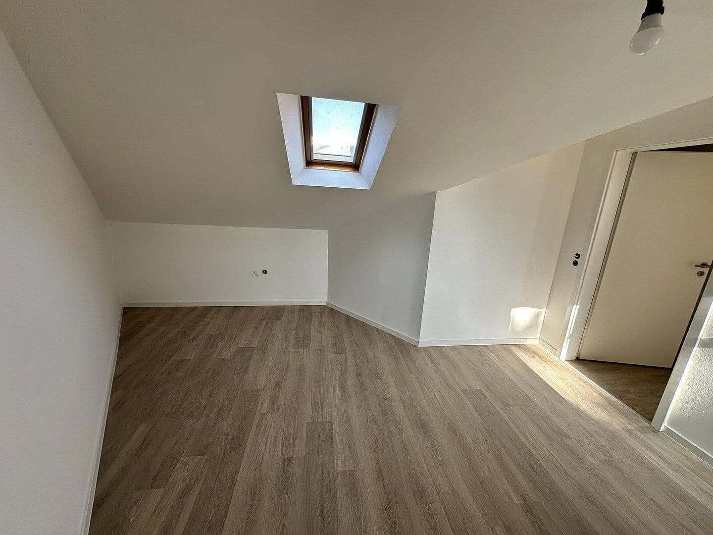 Prenájom bytu 3-izbový 78 m², Bergstraße 56, Apolda, Durínsko Prenájom bytu 3-izbový 78 m², Bergstraße 56, Apolda, Durínsko