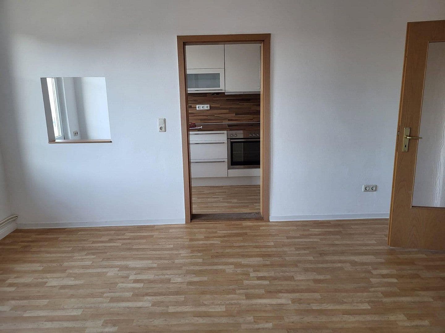 Prenájom bytu 3-izbový 85 m², Tribseer Damm 67, Stralsund, Meklenbursko-Predpomoransko Prenájom bytu 3-izbový 85 m², Tribseer Damm 67, Stralsund, Meklenbursko-Predpomoransko