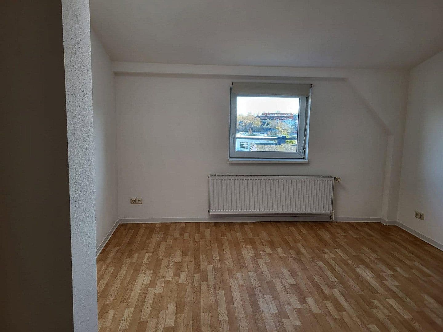 Prenájom bytu 3-izbový 85 m², Tribseer Damm 67, Stralsund, Meklenbursko-Predpomoransko Prenájom bytu 3-izbový 85 m², Tribseer Damm 67, Stralsund, Meklenbursko-Predpomoransko