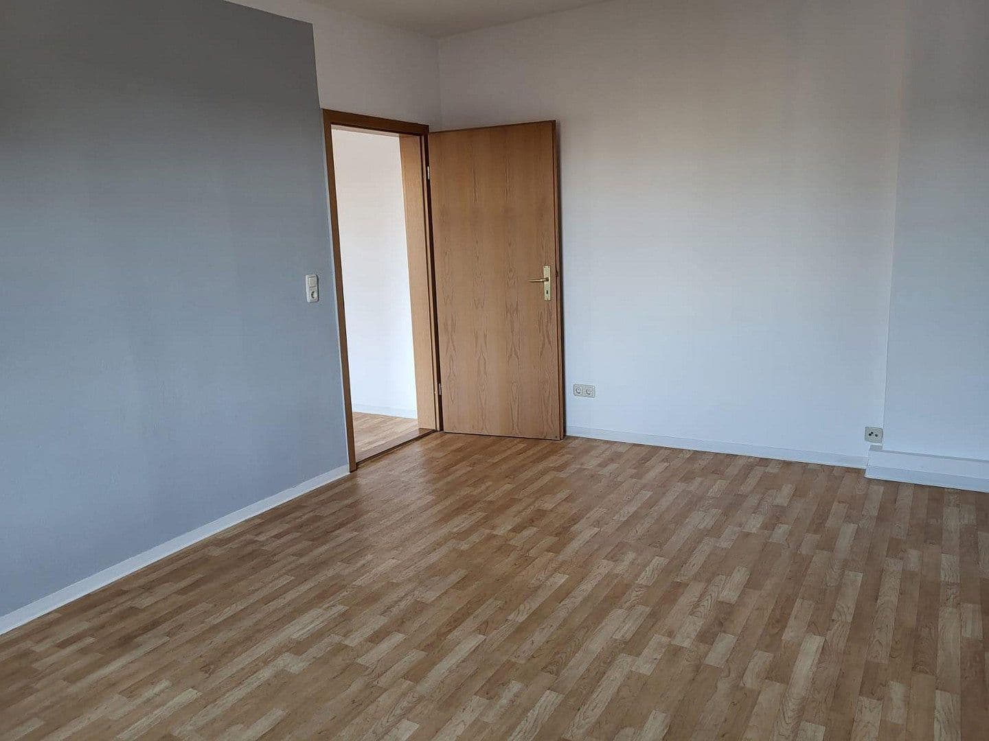 Prenájom bytu 3-izbový 85 m², Tribseer Damm 67, Stralsund, Meklenbursko-Predpomoransko Prenájom bytu 3-izbový 85 m², Tribseer Damm 67, Stralsund, Meklenbursko-Predpomoransko