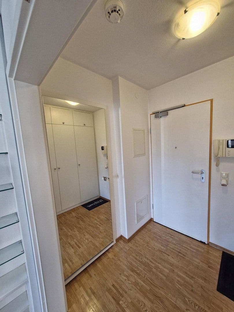 Prenájom bytu 2-izbový 51 m², München, Bavorsko Prenájom bytu 2-izbový 51 m², München, Bavorsko