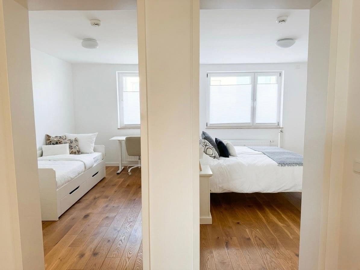 Prenájom bytu 3-izbový 70 m², München, Bavorsko Prenájom bytu 3-izbový 70 m², München, Bavorsko