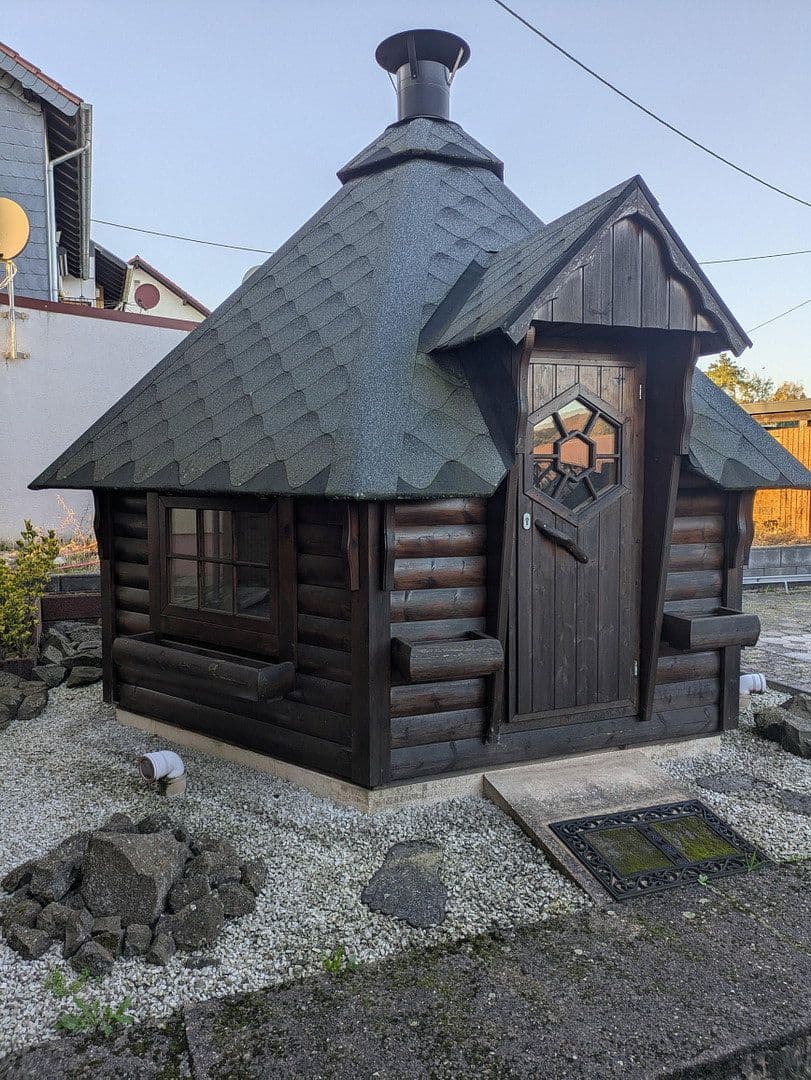 Predaj domu 170 m², pozemek 491 m², Lebach, Sársko Predaj domu 170 m², pozemek 491 m², Lebach, Sársko