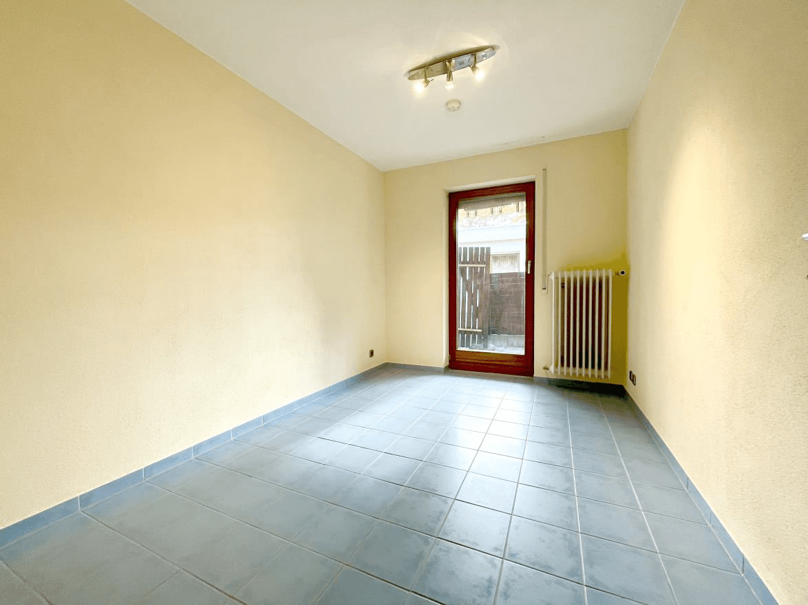 Prenájom bytu 4-izbový 73 m², Metzingen, Bádensko-Wurttembersko Prenájom bytu 4-izbový 73 m², Metzingen, Bádensko-Wurttembersko