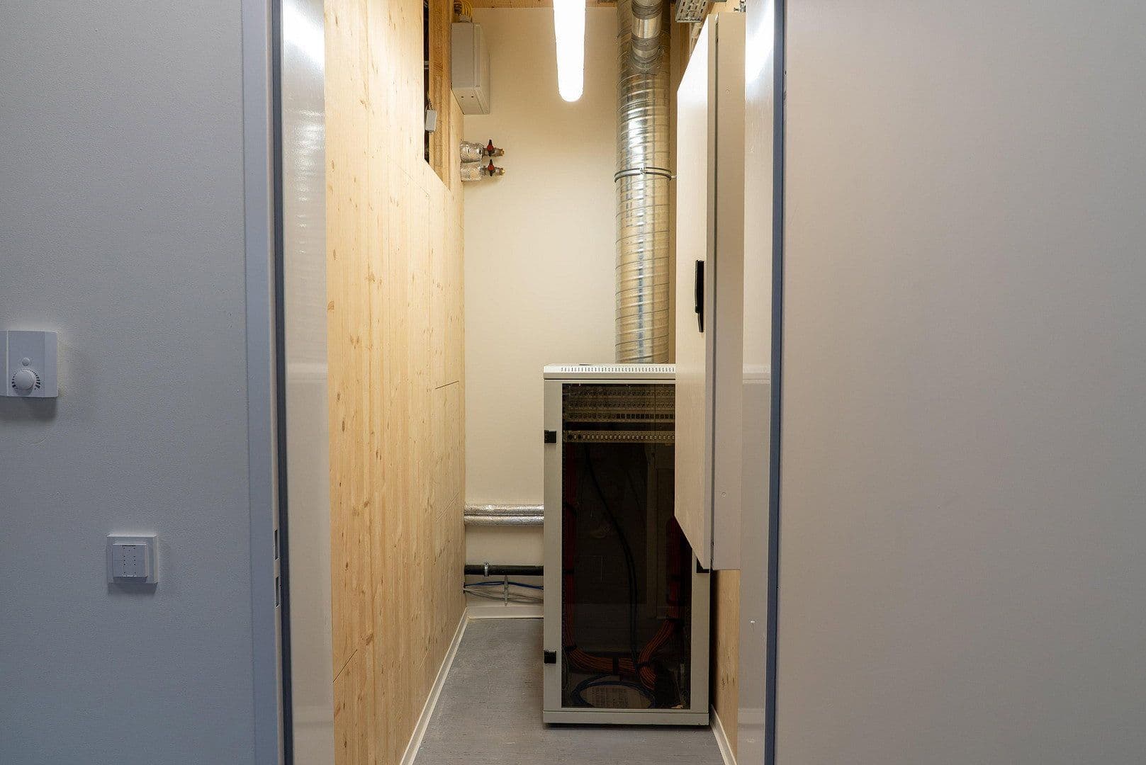Prenájom kancelárie 432 m², Hafenallee 57, Offenbach, Hesensko Prenájom kancelárie 432 m², Hafenallee 57, Offenbach, Hesensko
