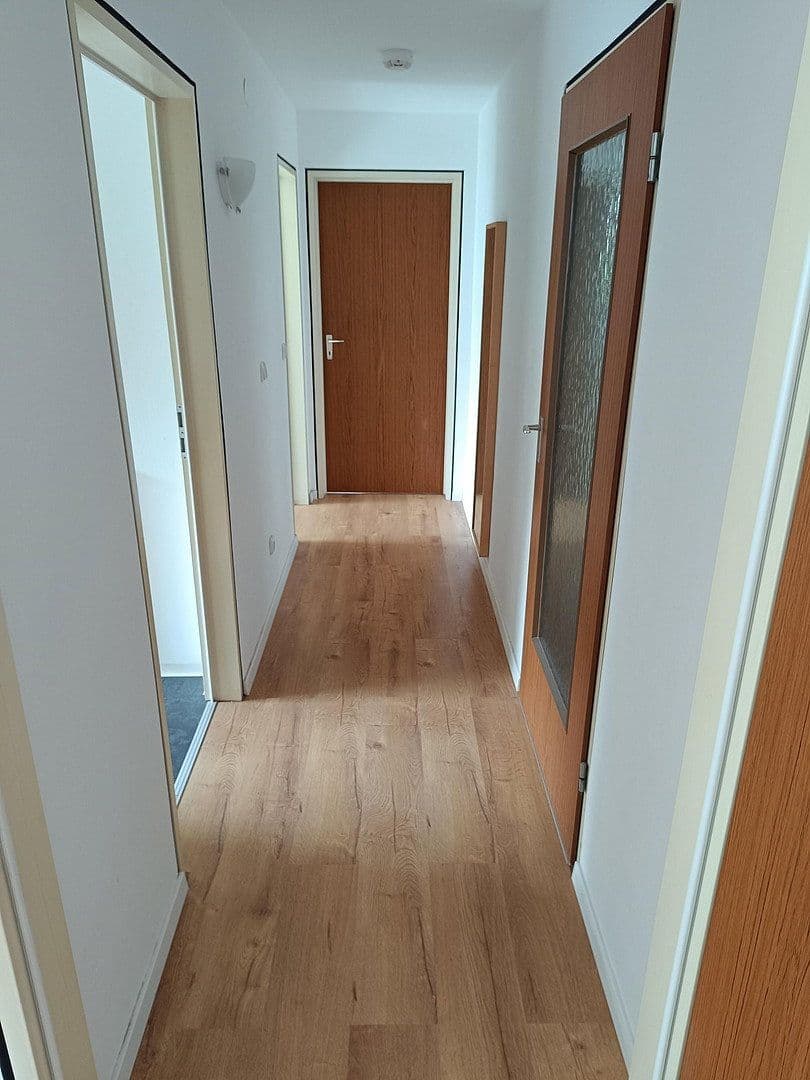 Prenájom bytu 3-izbový 90 m², Höfener Str. 142, Nürnberg, Bavorsko Prenájom bytu 3-izbový 90 m², Höfener Str. 142, Nürnberg, Bavorsko