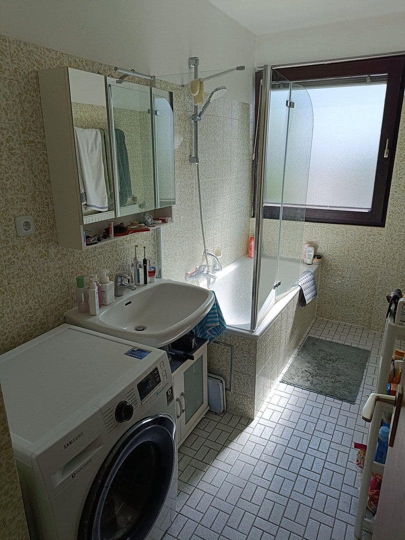 Prenájom bytu 3-izbový 90 m², Höfener Str. 142, Nürnberg, Bavorsko Prenájom bytu 3-izbový 90 m², Höfener Str. 142, Nürnberg, Bavorsko