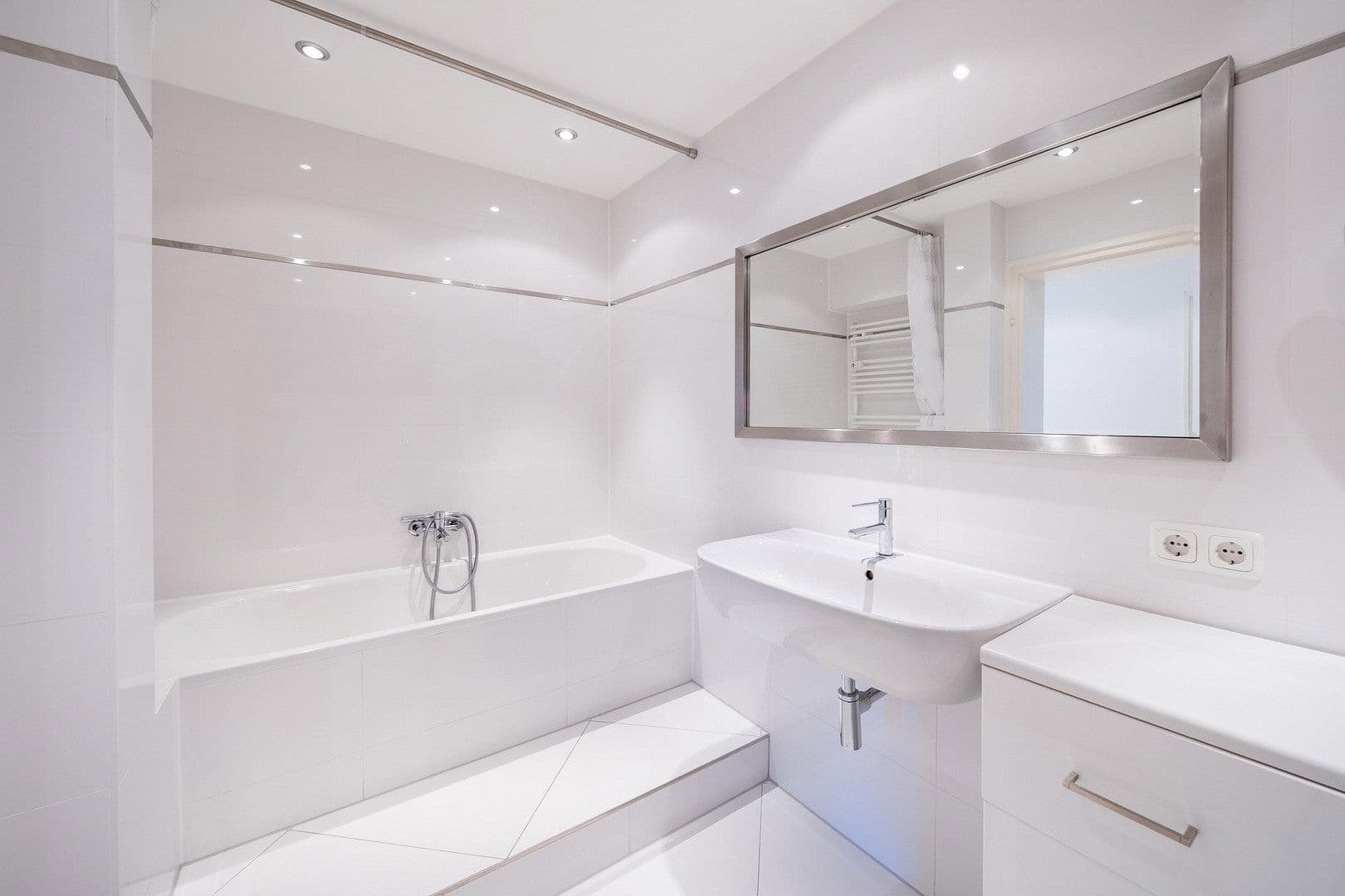 Predaj bytu 3-izbový 75 m², München, Bavorsko Predaj bytu 3-izbový 75 m², München, Bavorsko